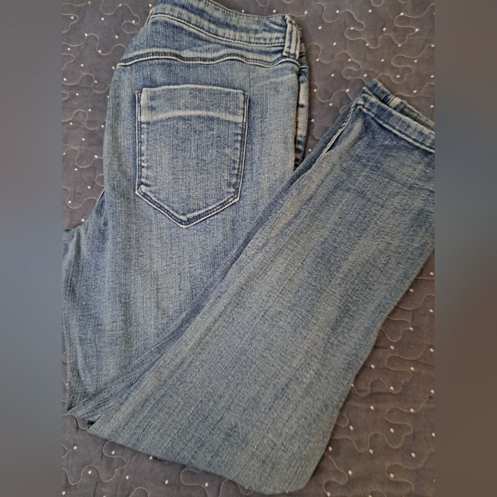 XXL distressed jeans size 28 waist